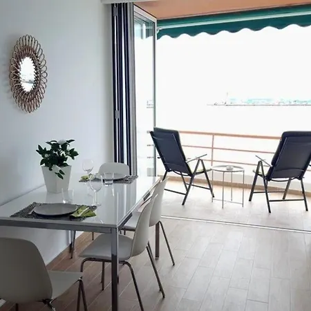 Fuer 3 Personen Ca 45 M In Cristianos, Teneriffa Westkueste Von Teneriffa * Los Cristianos (Tenerife)